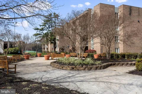 $190,000 | 75 South Reynolds Street, Unit 108, Alexandria, VA 22304