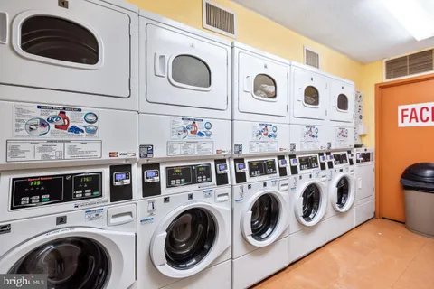 $190,000 | 75 South Reynolds Street, Unit 108, Alexandria, VA 22304