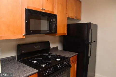 $190,000 | 75 South Reynolds Street, Unit 108, Alexandria, VA 22304