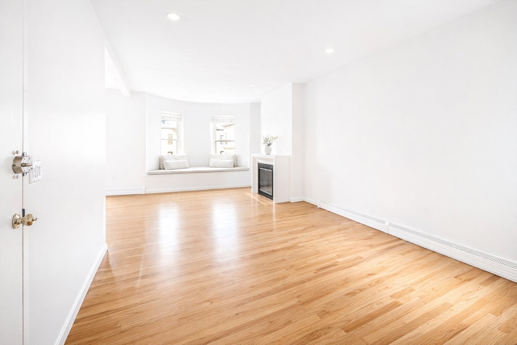 11 Albemarle Street, Unit 3 Boston, MA 02115 - Photo 6 of 23
