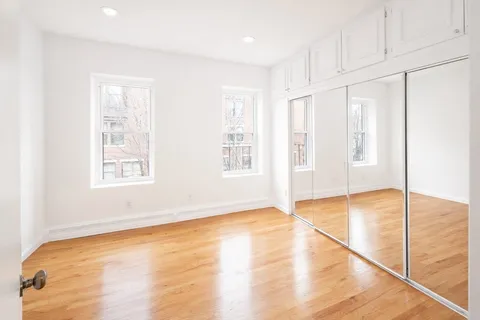 $875,000 | 11 Albemarle Street, Unit 3, Boston, MA 02115