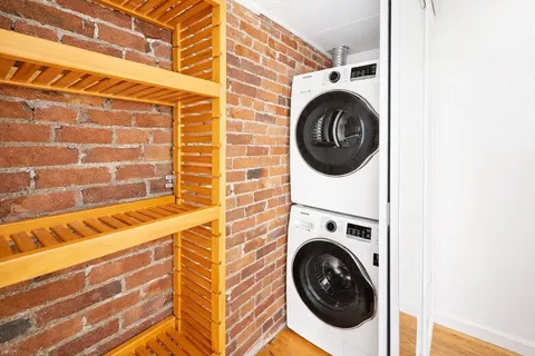 $875,000 | 11 Albemarle Street, Unit 3, Boston, MA 02115