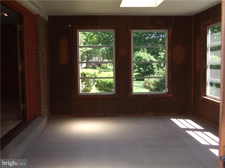 5516 Chapmans Road Allentown, PA 18104 - Photo 13 of 19 Gallery Image 13