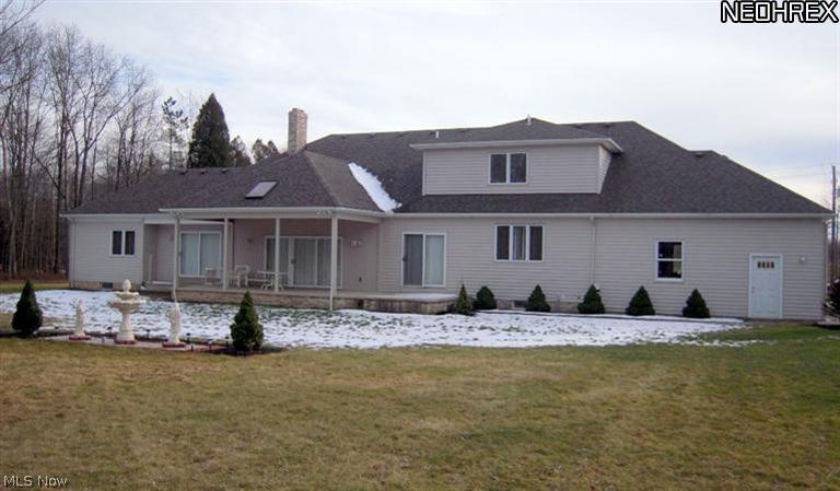 37405 Pettibone Road Solon, OH 44139 - Photo 20 of 20 Rear view of this large like-new home.