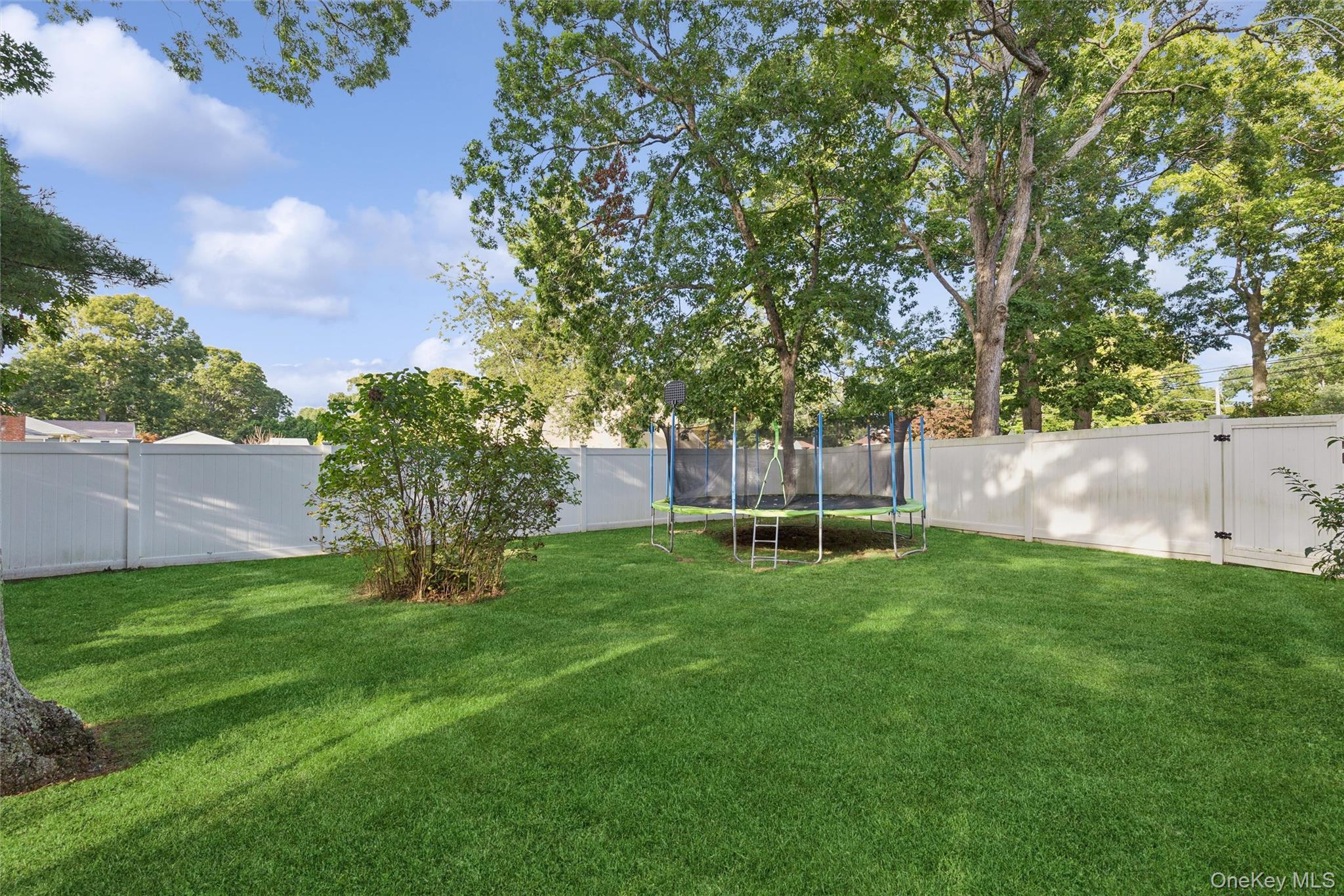 38 Heston Road Shirley, NY 11967 - Photo 31 of 38 Gallery Image 31