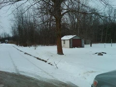 8796 Avoca Road Avoca, MI 48006 - Photo 12 of 14 937842-11.JPG