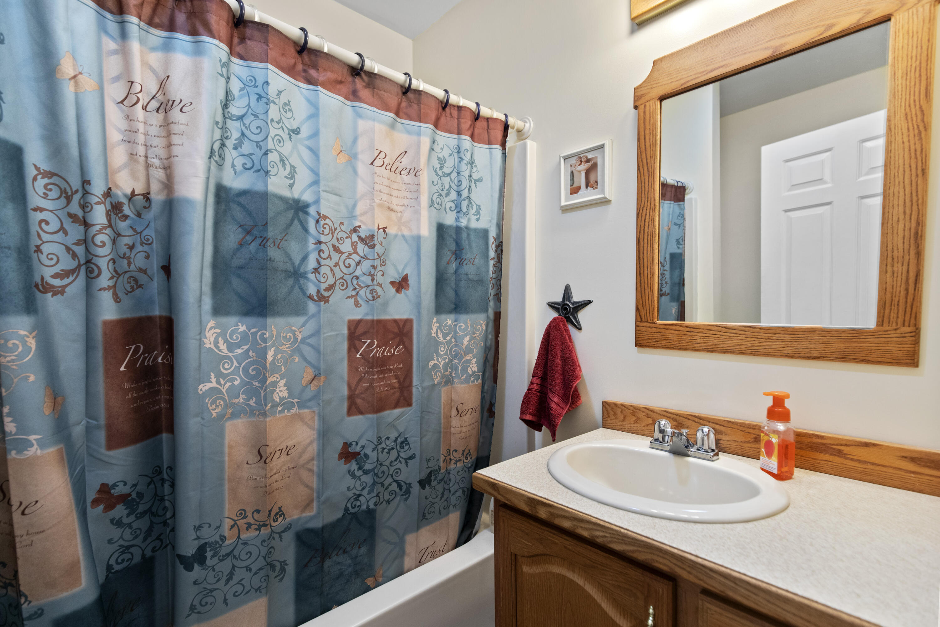 143 Harmons Beach Road Standish, ME 04084 - Photo 10 of 46 143HarmonsBeachRoadStandish_008