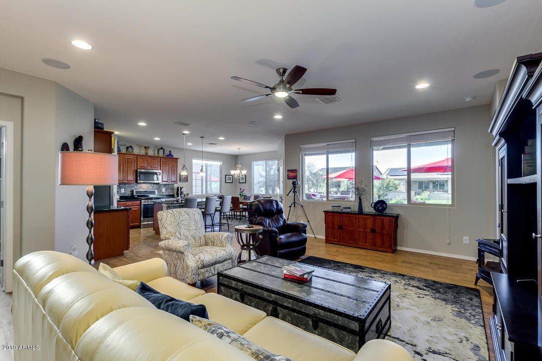 42114 West Cribbage Road Maricopa, AZ 85138 - Photo 14 of 68 Great Room