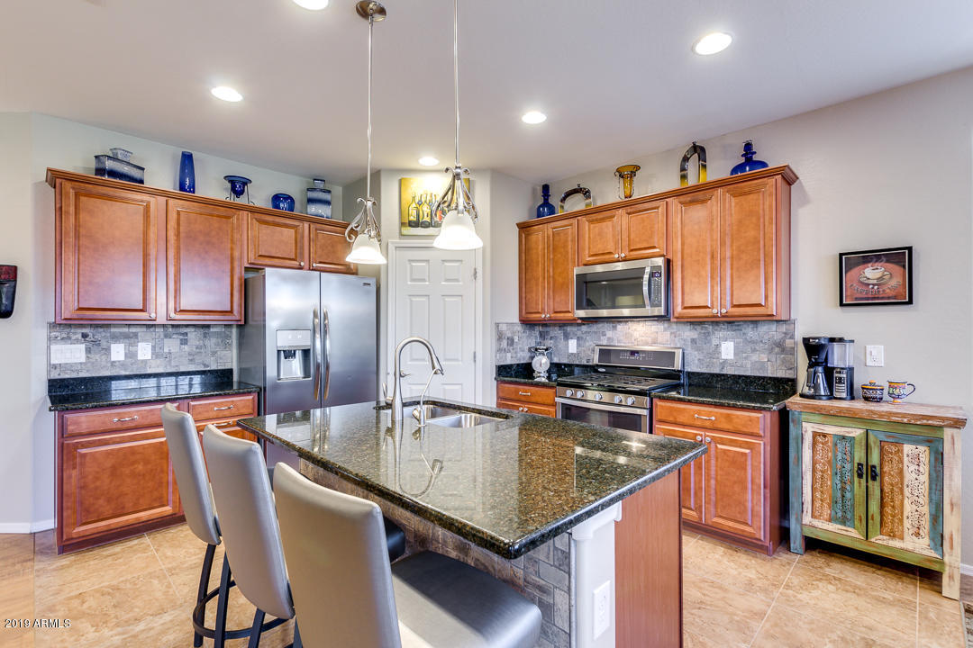 42114 West Cribbage Road Maricopa, AZ 85138 - Photo 7 of 68 Kitchen