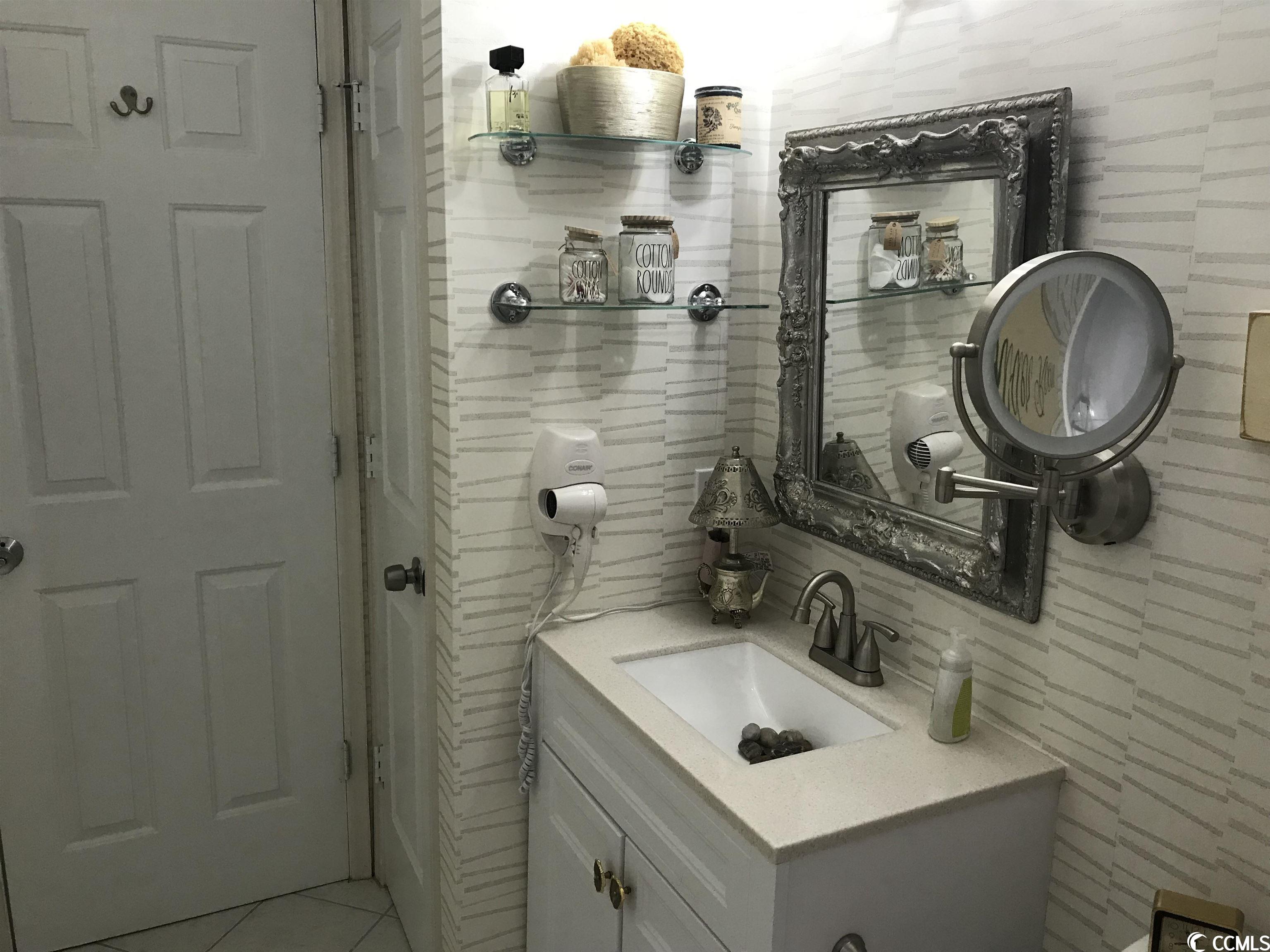 207 Landing Road, Unit E North Myrtle Beach, SC 29582 - Photo 19 of 30