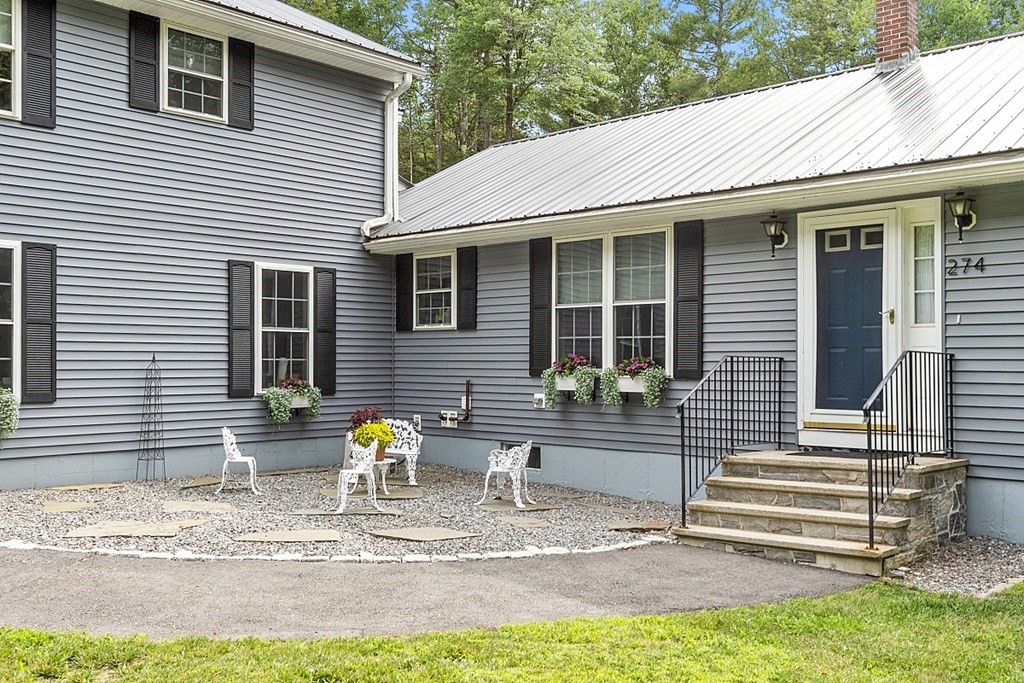 274 Forristall Road Winchendon, MA 01475 - Photo 4 of 39