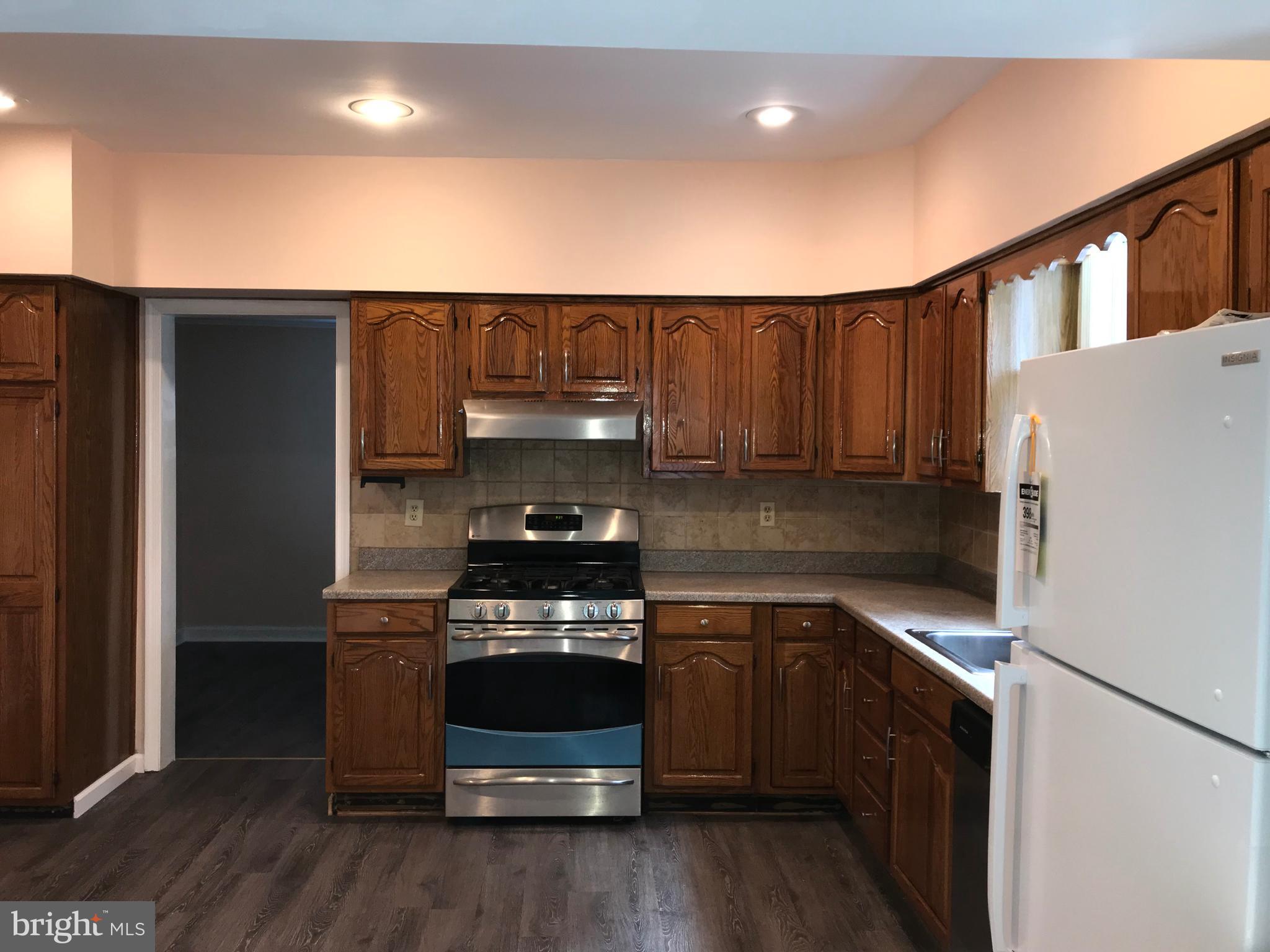 300 Forklanding Road Cinnaminson, NJ 08077 - Photo 11 of 28 Gallery Image 11
