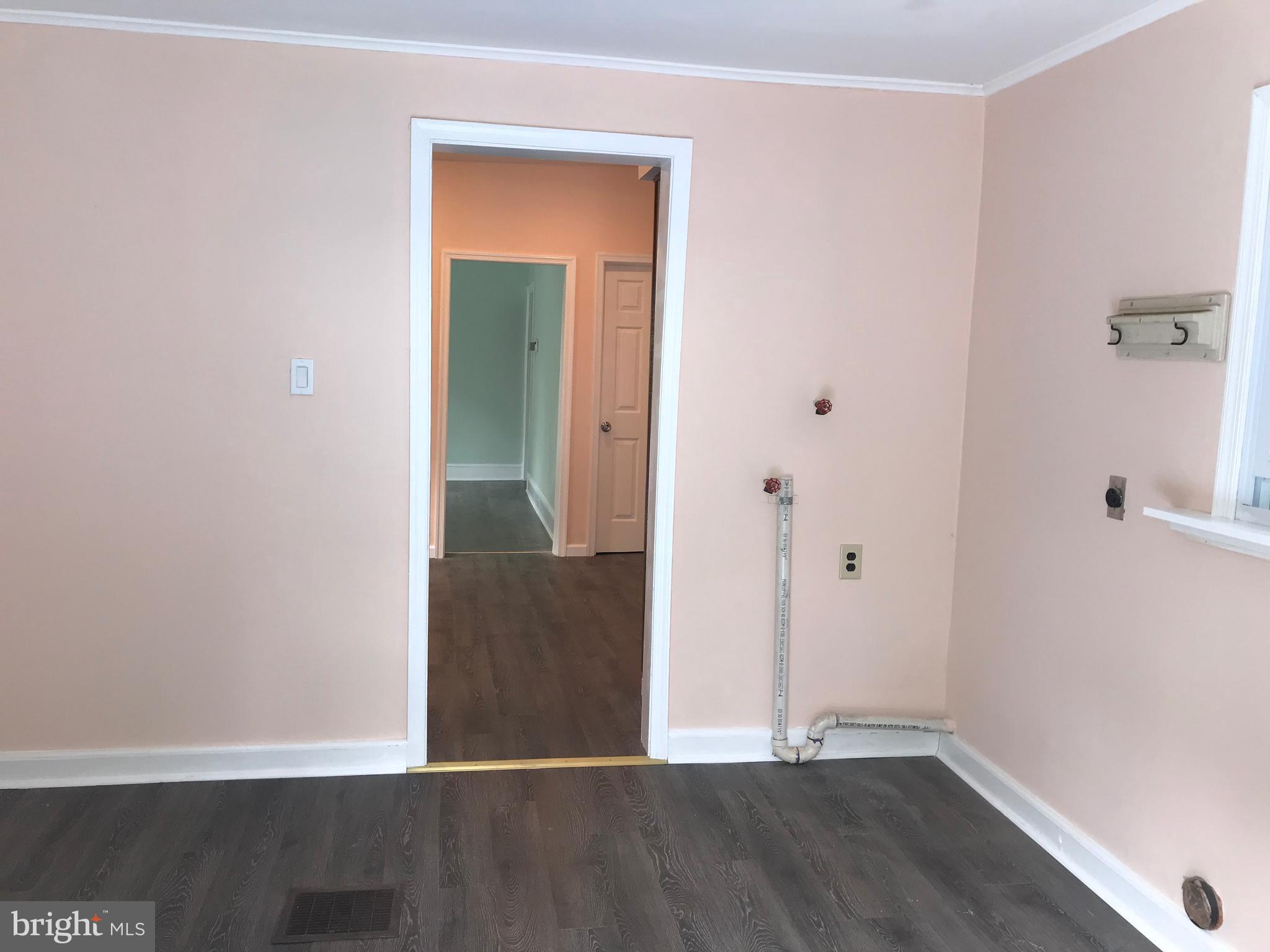 300 Forklanding Road Cinnaminson, NJ 08077 - Photo 12 of 28 Gallery Image 12