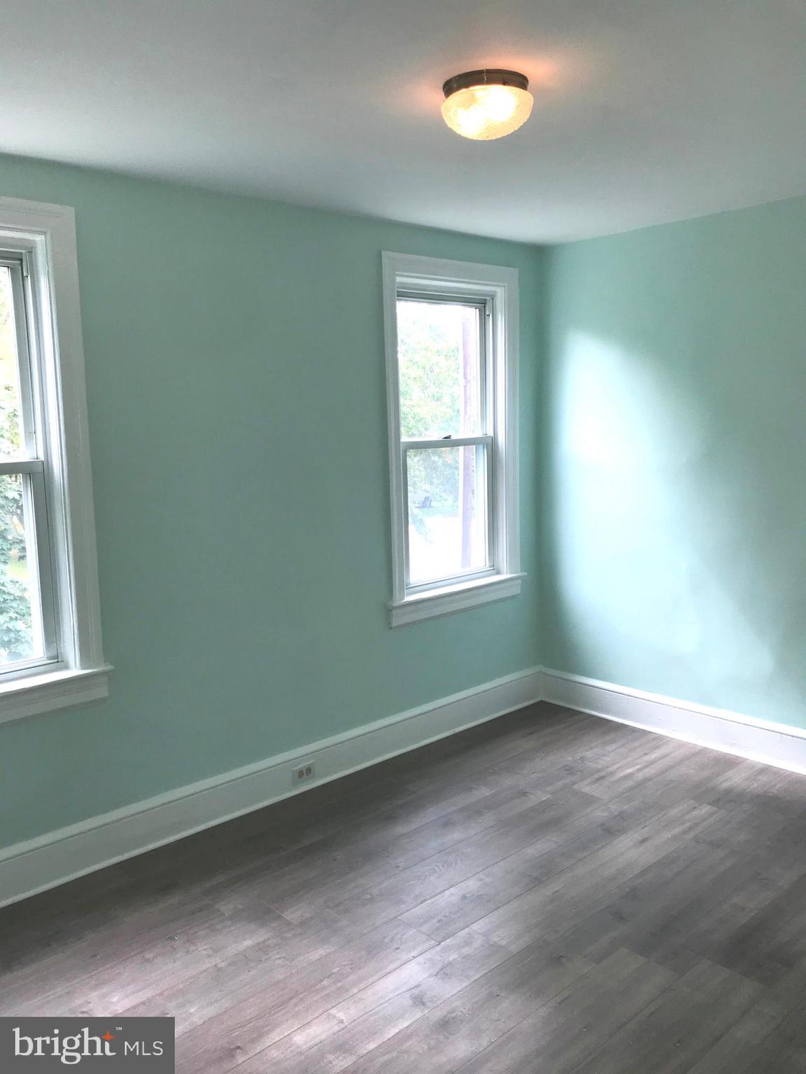 300 Forklanding Road Cinnaminson, NJ 08077 - Photo 15 of 28 Gallery Image 15