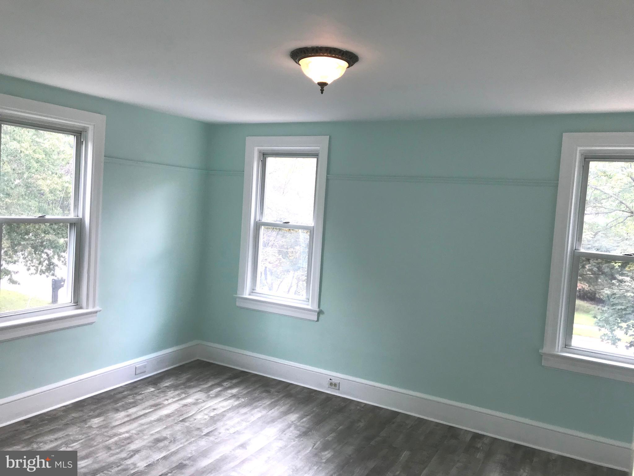 300 Forklanding Road Cinnaminson, NJ 08077 - Photo 17 of 28 Gallery Image 17