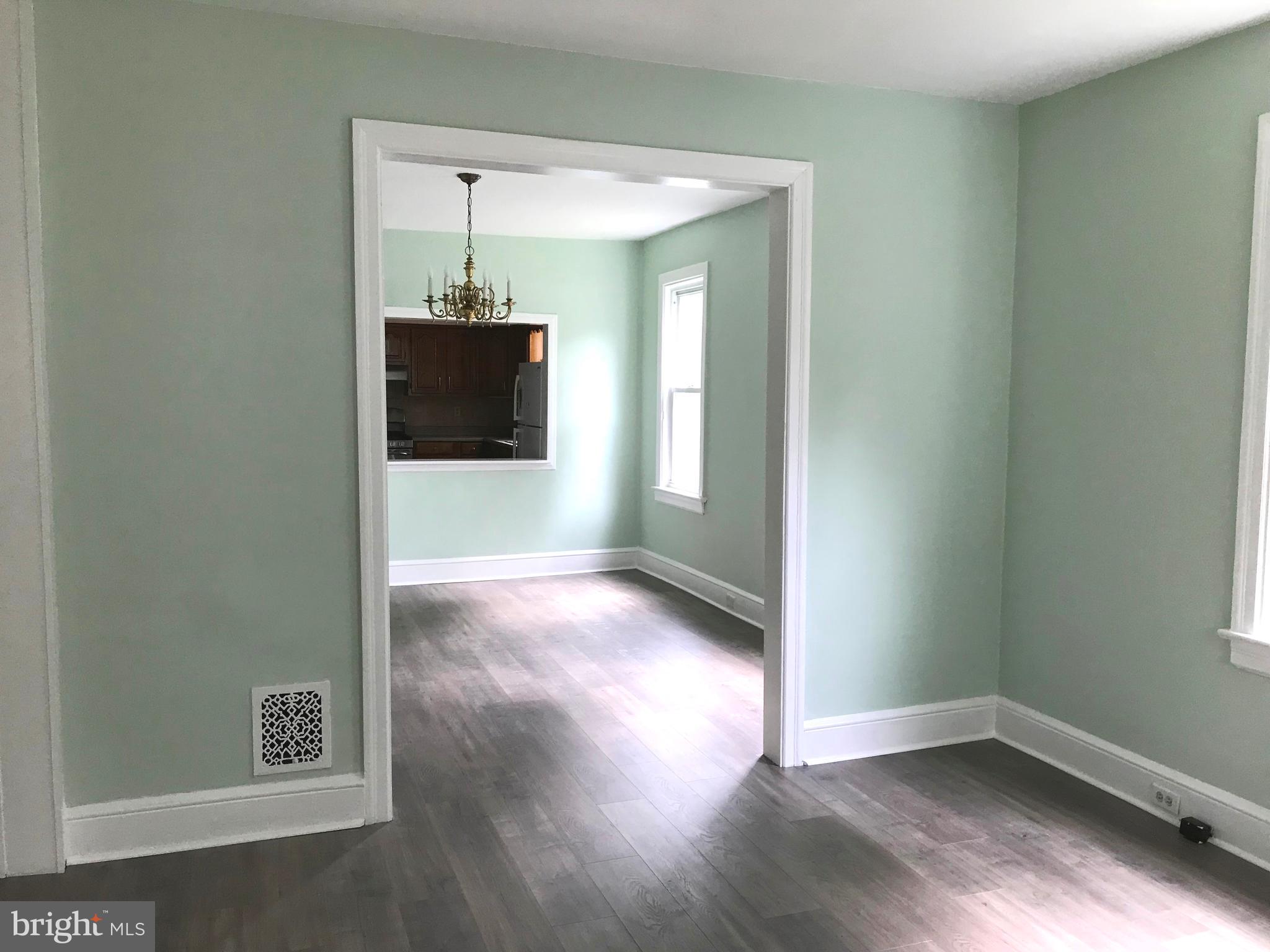 300 Forklanding Road Cinnaminson, NJ 08077 - Photo 4 of 28 Gallery Image 4