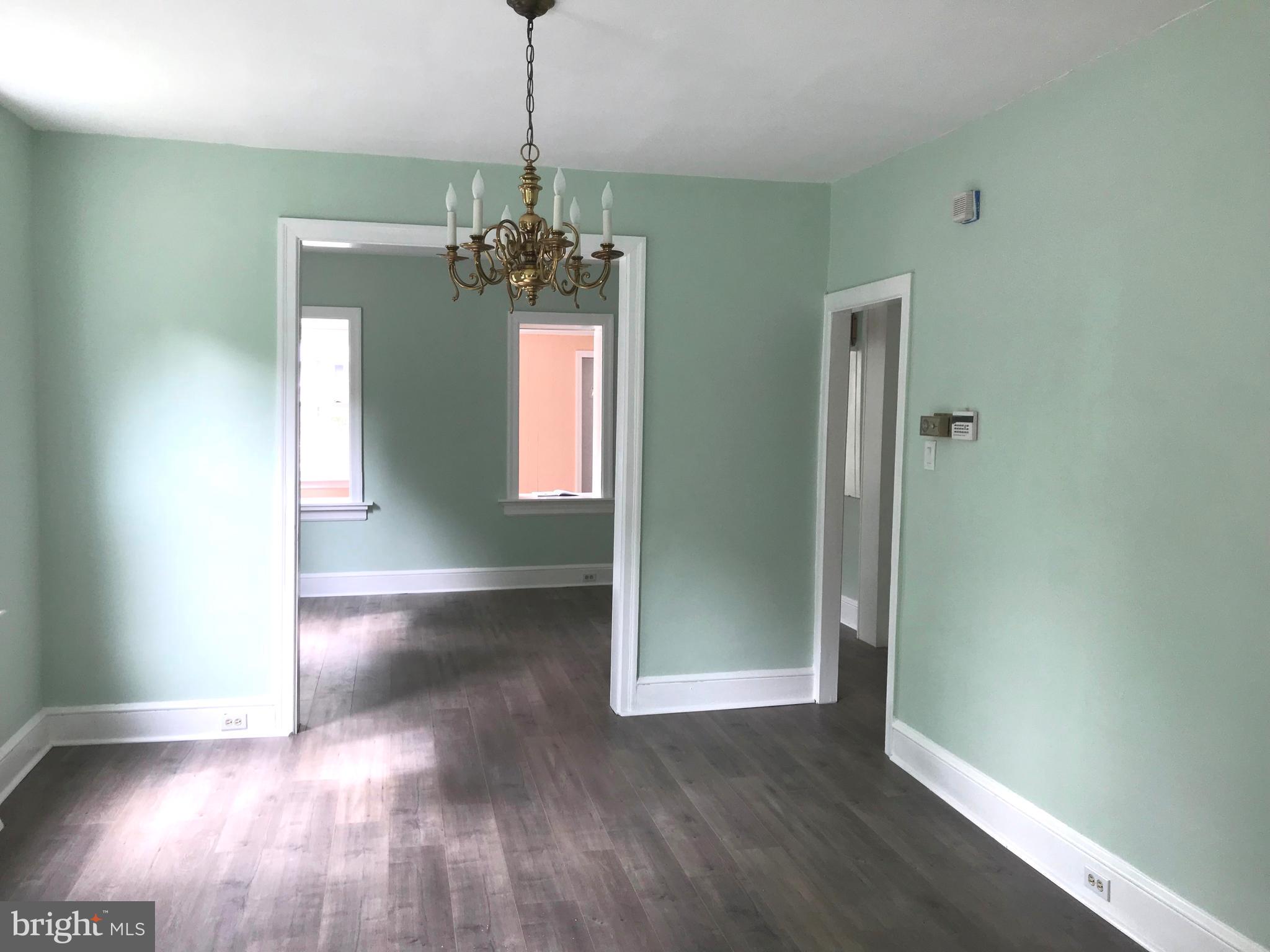 300 Forklanding Road Cinnaminson, NJ 08077 - Photo 5 of 28 Gallery Image 5