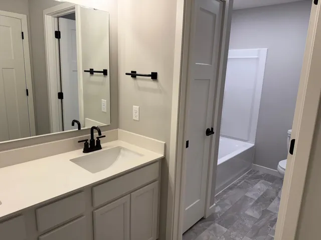 $2,499 | 14964 Avondale View, Rosemount, MN 55068