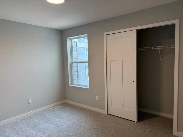 $2,499 | 14964 Avondale View, Rosemount, MN 55068