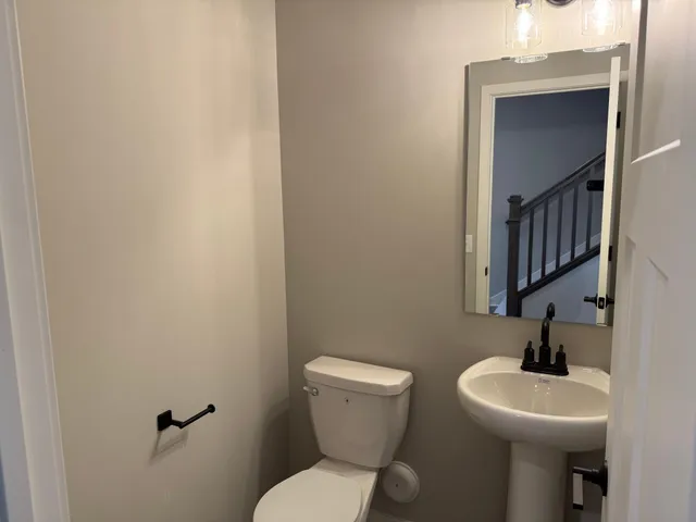 $2,499 | 14964 Avondale View, Rosemount, MN 55068