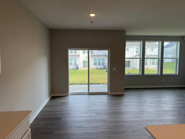 $2,499 | 14964 Avondale View, Rosemount, MN 55068