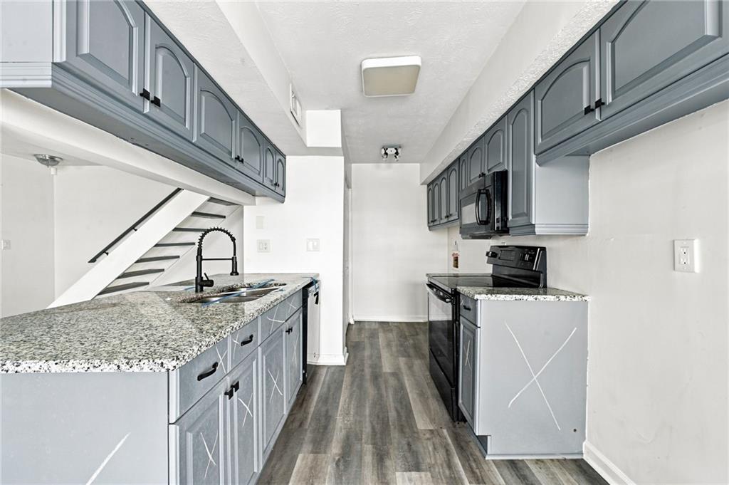 1392 Old Coach Road Southwest Marietta, GA 30008 - Photo 11 of 22 Gallery Image 11