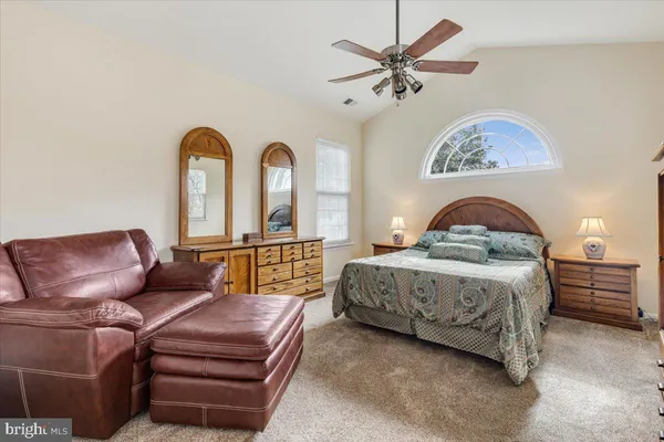 $1,100,000 | 6753 Edge Cliff Drive, Alexandria, VA 22315