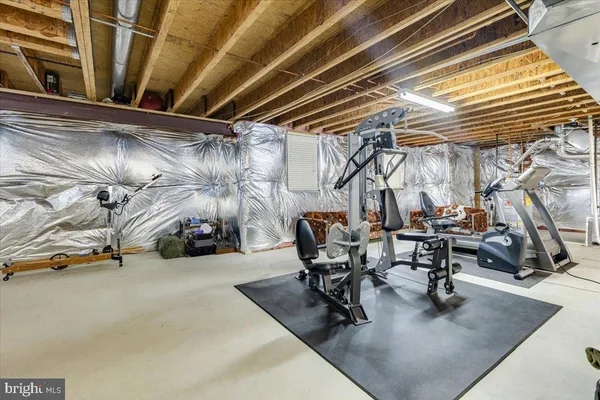 $1,100,000 | 6753 Edge Cliff Drive, Alexandria, VA 22315