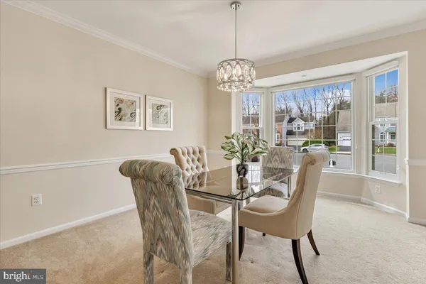 $1,100,000 | 6753 Edge Cliff Drive, Alexandria, VA 22315