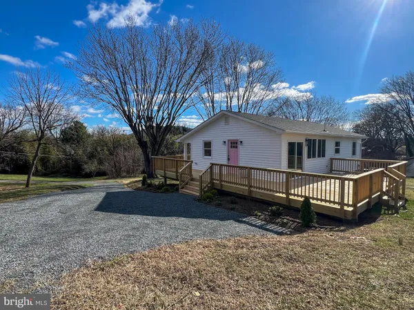 $585,000 | 22 Hopewell Lane, Sperryville, VA 22740