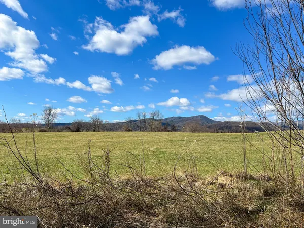 $585,000 | 22 Hopewell Lane, Sperryville, VA 22740
