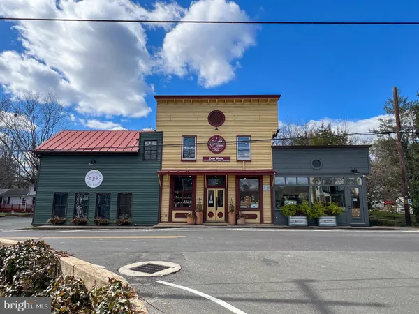 $585,000 | 22 Hopewell Lane, Sperryville, VA 22740