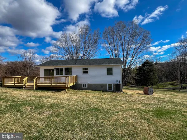 $585,000 | 22 Hopewell Lane, Sperryville, VA 22740