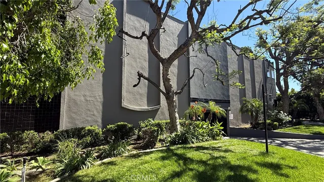 $5,595,000 | 447 West Elk Avenue, Glendale, CA 91204