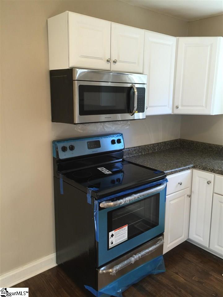 210 South Wingate Road Greenville, SC 29605 - Photo 2 of 10 Gallery Image 2