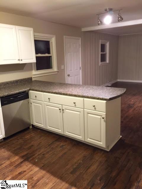 210 South Wingate Road Greenville, SC 29605 - Photo 6 of 10 Gallery Image 6