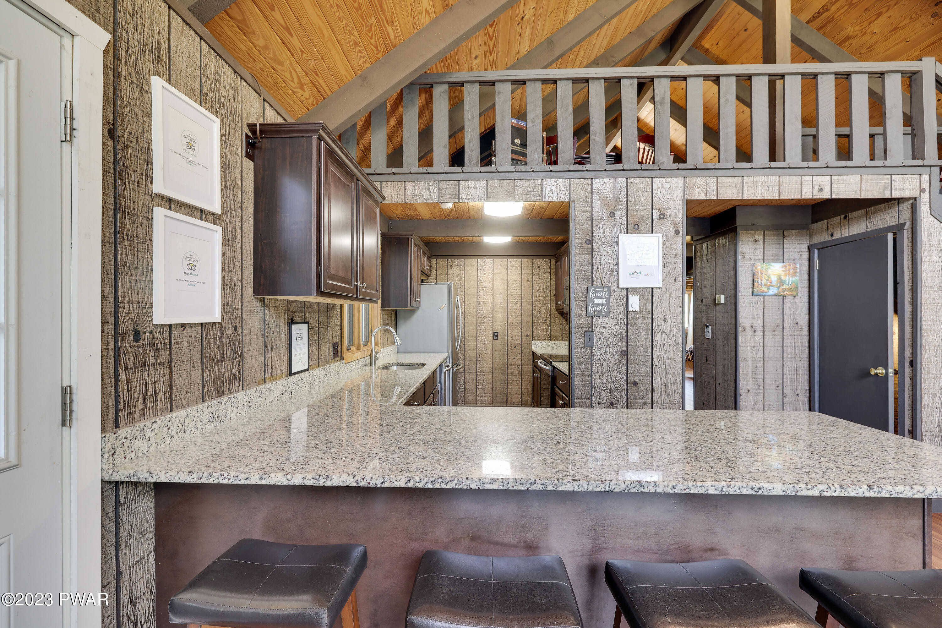 135 Bear Trap Mountain Road Greentown, PA 18426 - Photo 9 of 45 RBPH9490