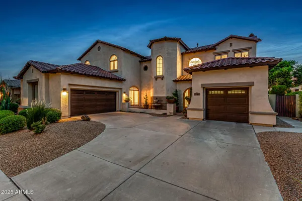 $1,235,000 | 32002 North 19th Lane, Phoenix, AZ 85085