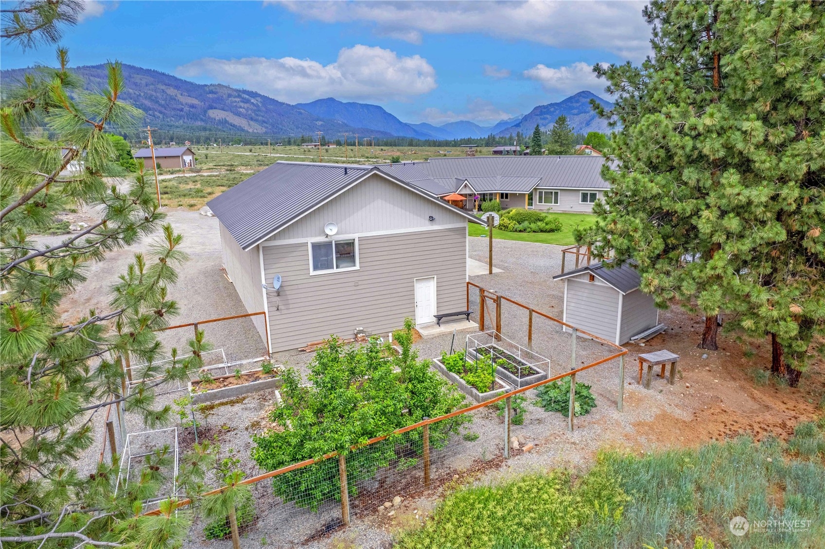 5 Wolfden Road Winthrop, WA 98862 - Photo 35 of 40