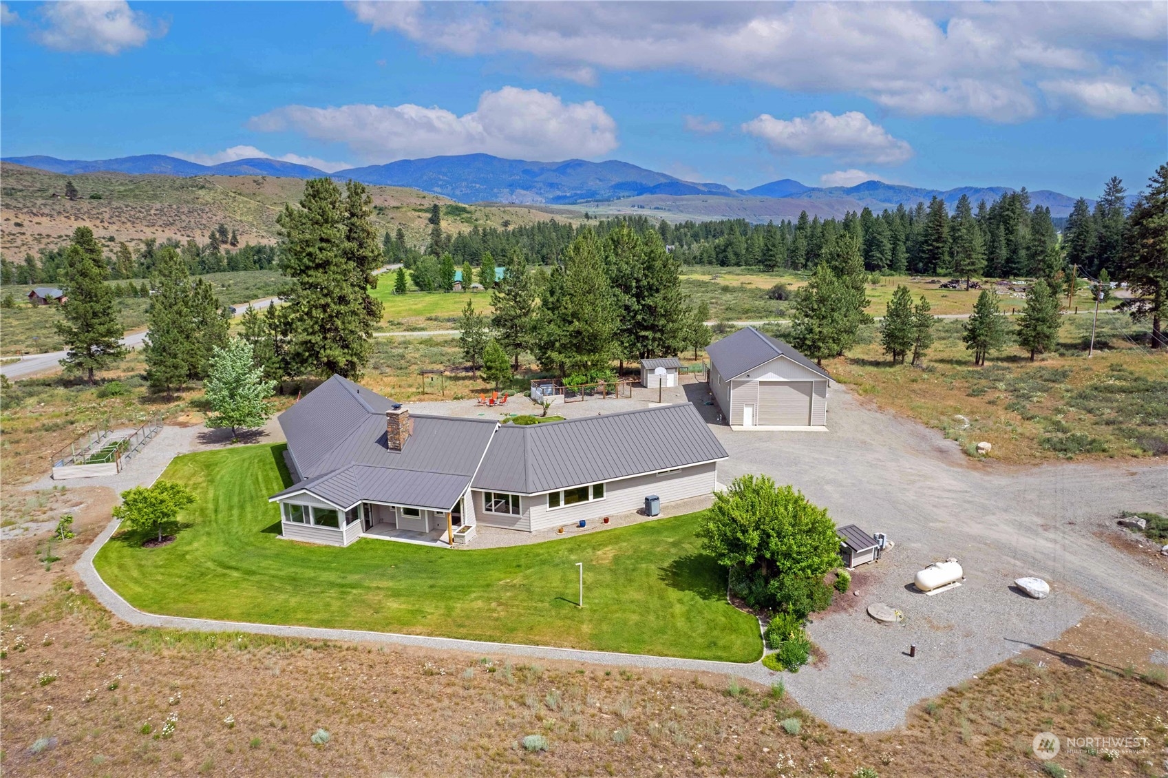 5 Wolfden Road Winthrop, WA 98862 - Photo 38 of 40