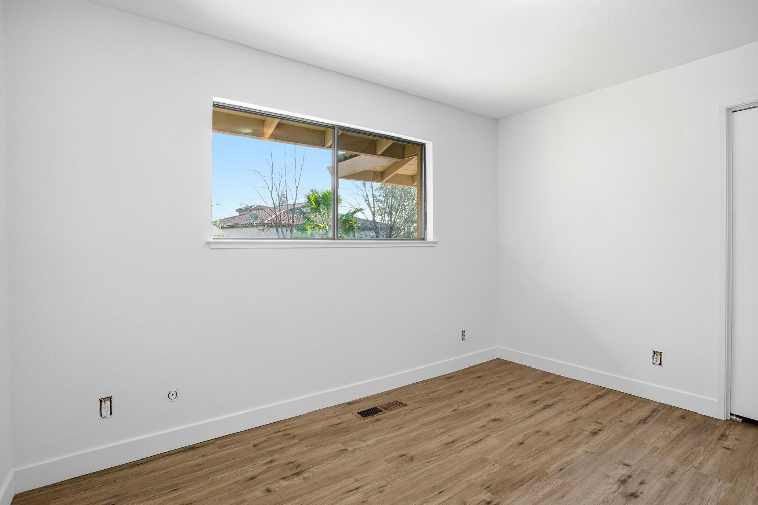 6923 Pera Drive Rancho Murieta, CA 95683 - Photo 26 of 35 a view of room with wooden floor and fan