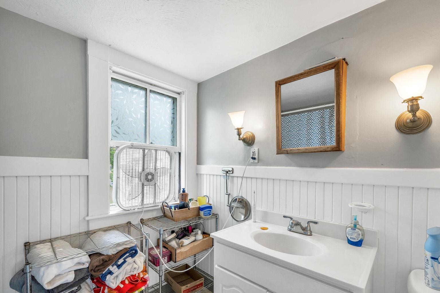 66 Ash Street Manchester, NH 03104 - Photo 44 of 59