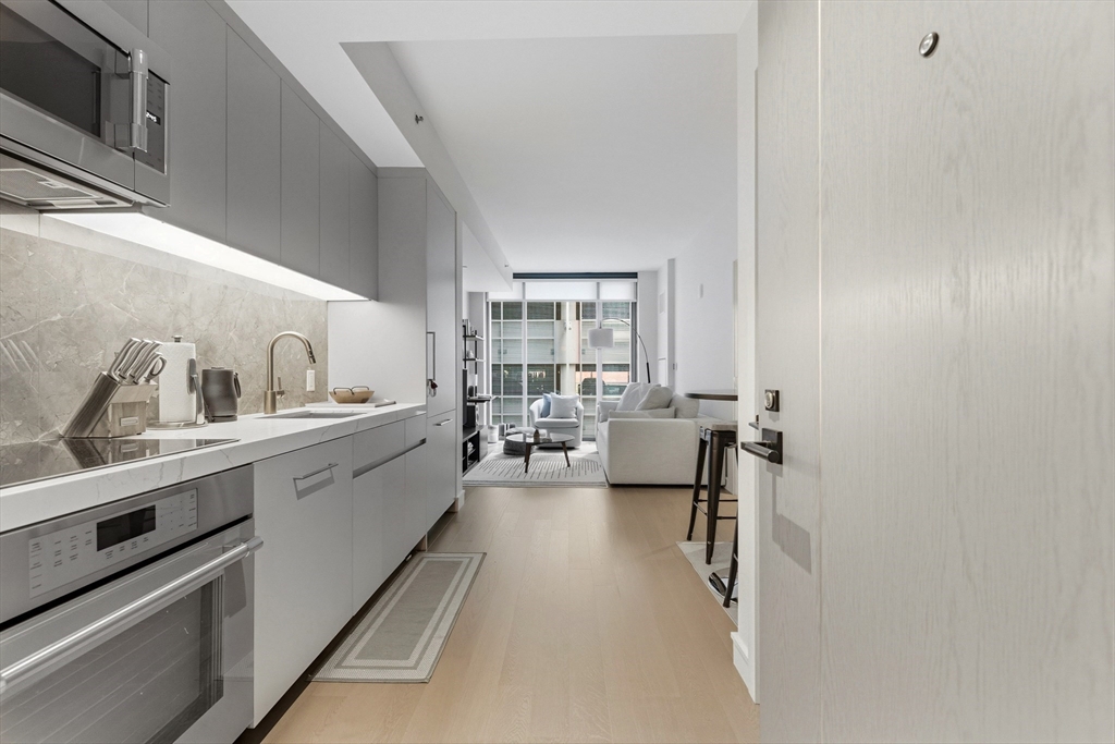 55 Lagrange Street, Unit 403 Boston, MA 02111 - Photo 5 of 12