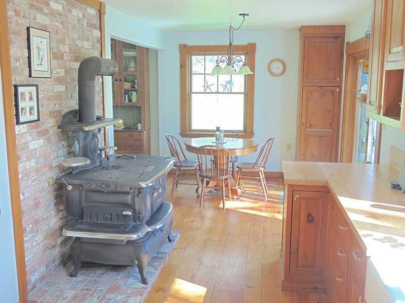 314 East Pond Road Nobleboro, ME 04555 - Photo 3 of 25 Kitchen.
