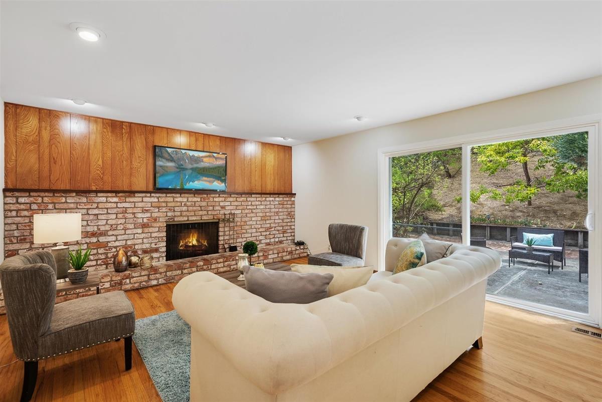 144 Belcrest Drive Los Gatos, CA 95032 - Photo 11 of 27