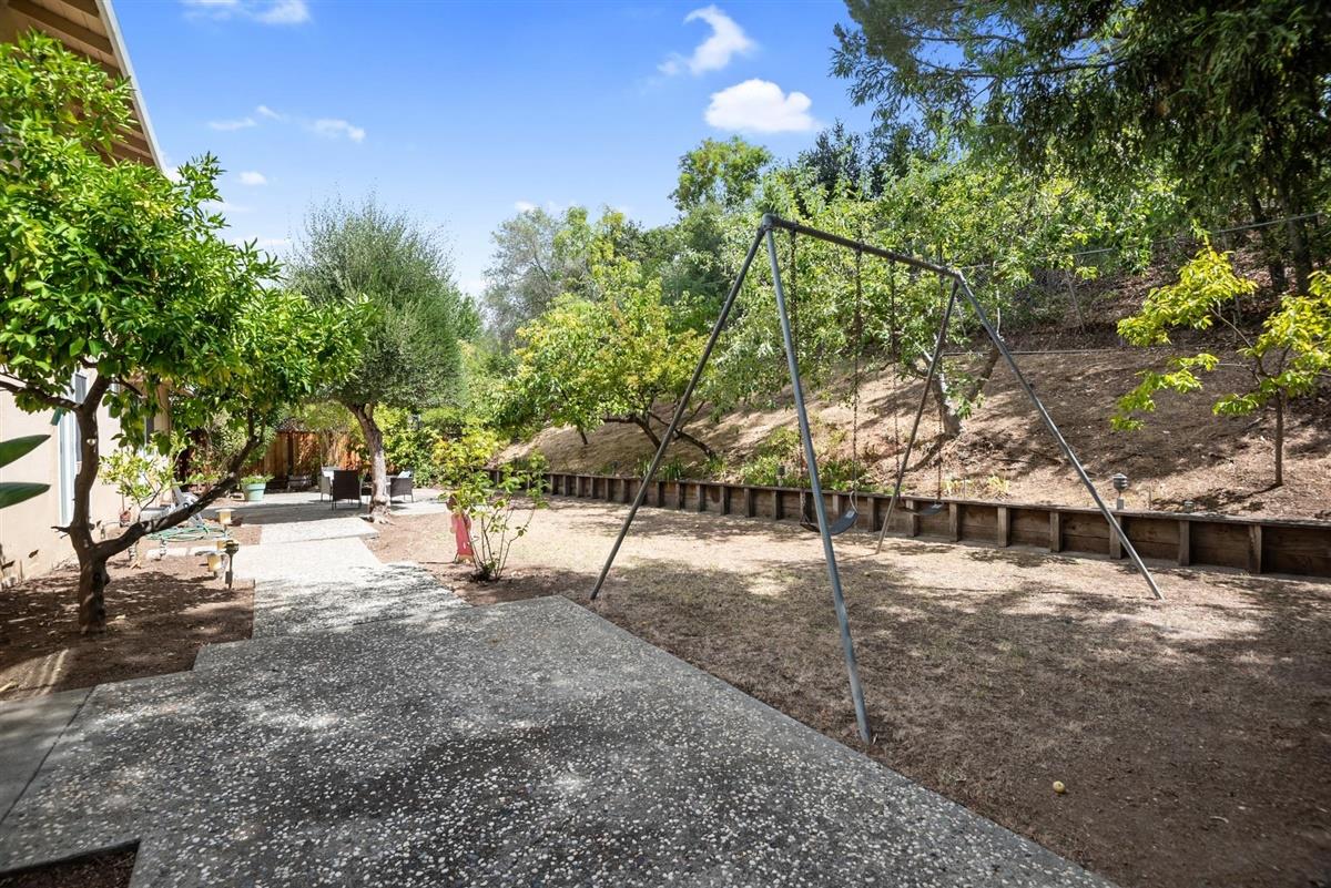 144 Belcrest Drive Los Gatos, CA 95032 - Photo 26 of 27