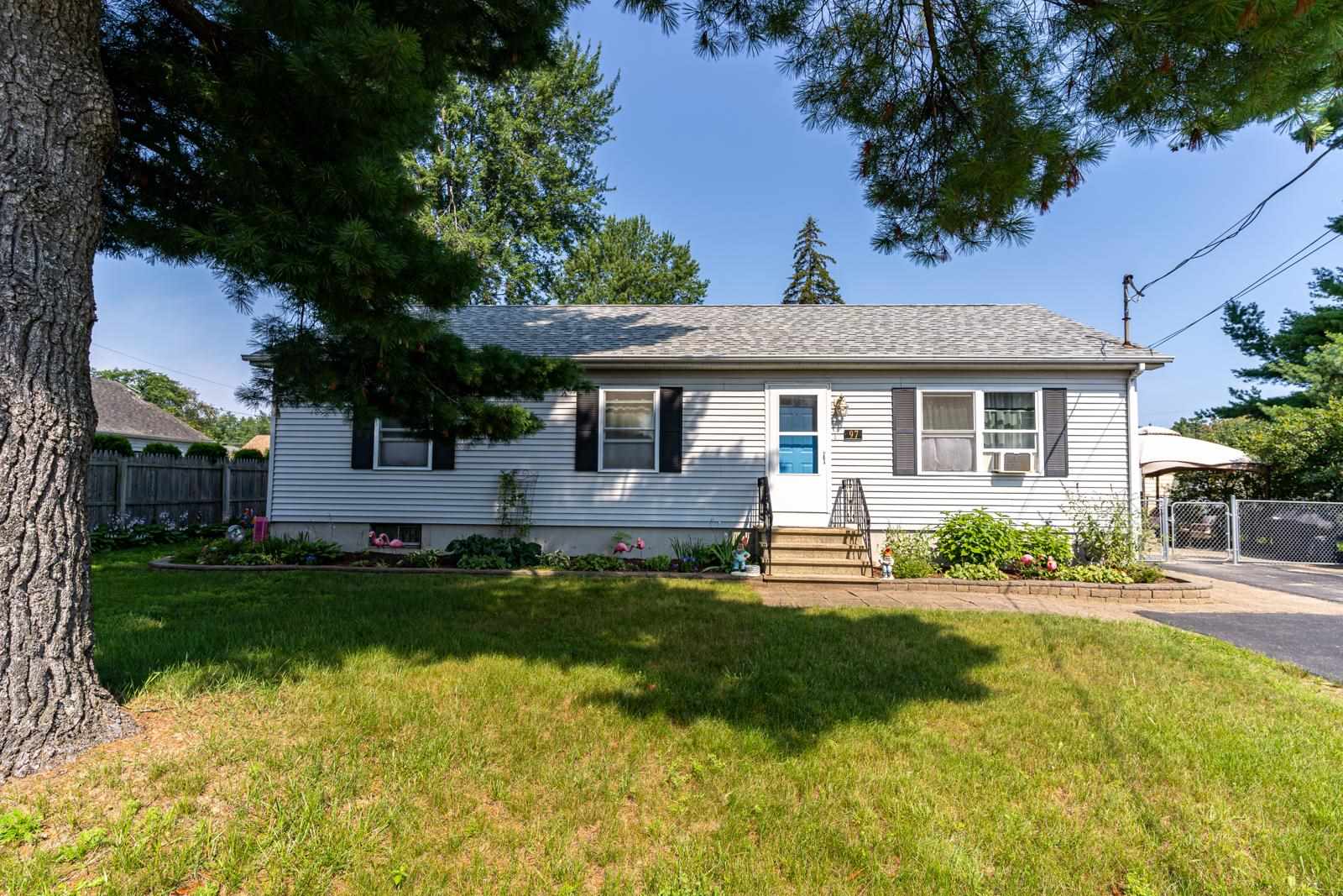 97 Maple Street Rochester, NH 03867 - Photo 6 of 25
