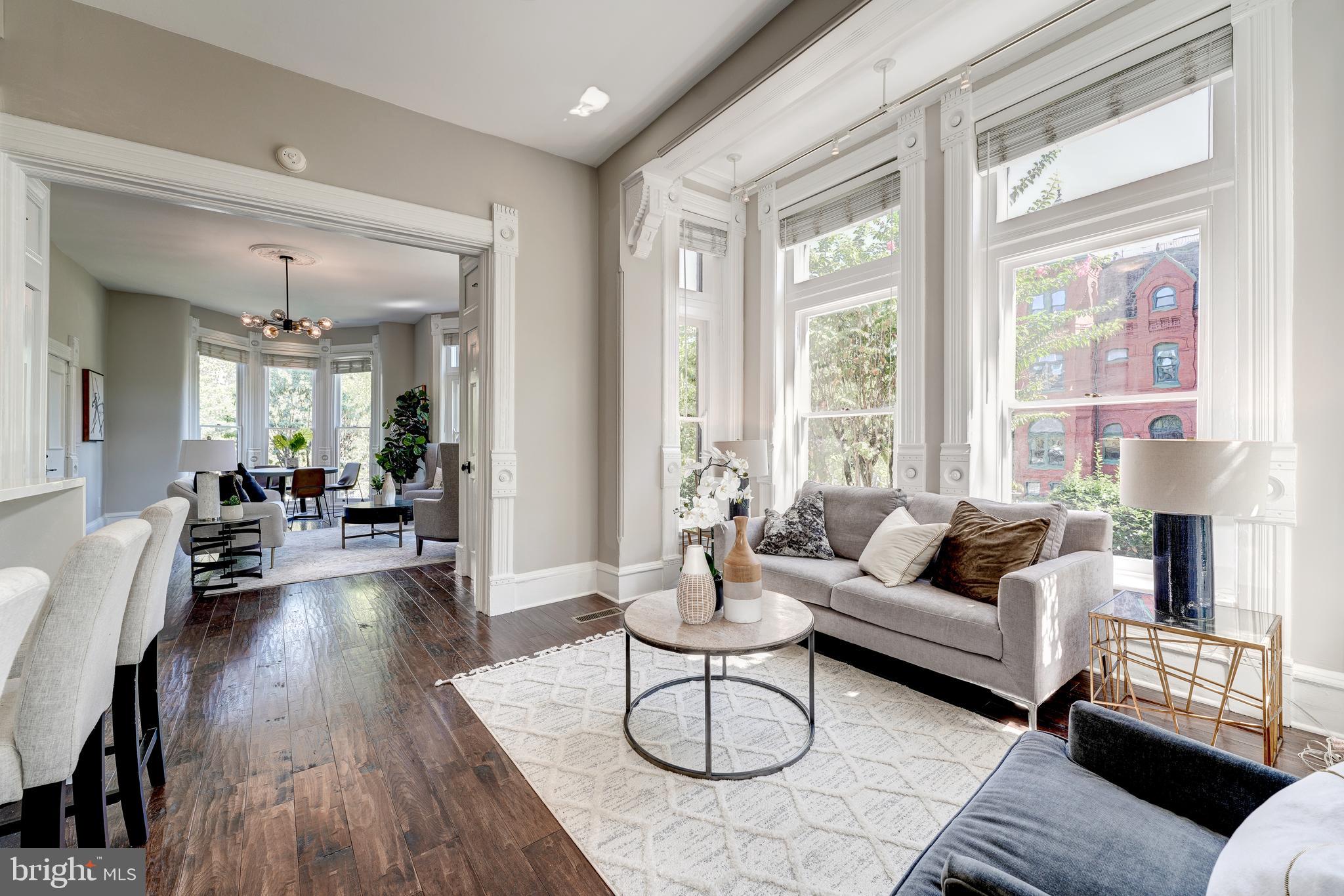1302 R Street Northwest, Unit 1 Washington, DC 20009 - Photo 12 of 45 Deep bay window offers family room,den or dining !