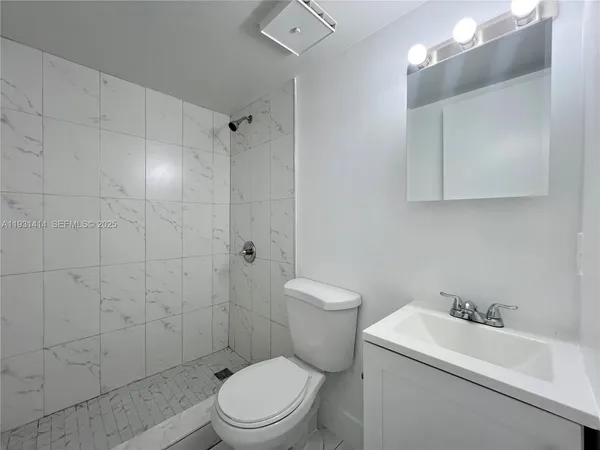 $2,900 | 1909 Southwest 107th Avenue, Unit 910, Miami, FL 33165
