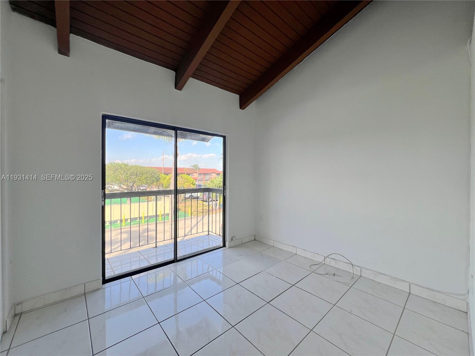 1909 Southwest 107th Avenue, Unit 910 Miami, FL 33165 - Photo 15 of 23